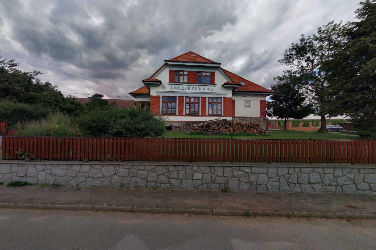 Fotografie autoškoly Autoškola na vesnici ve městě Babice