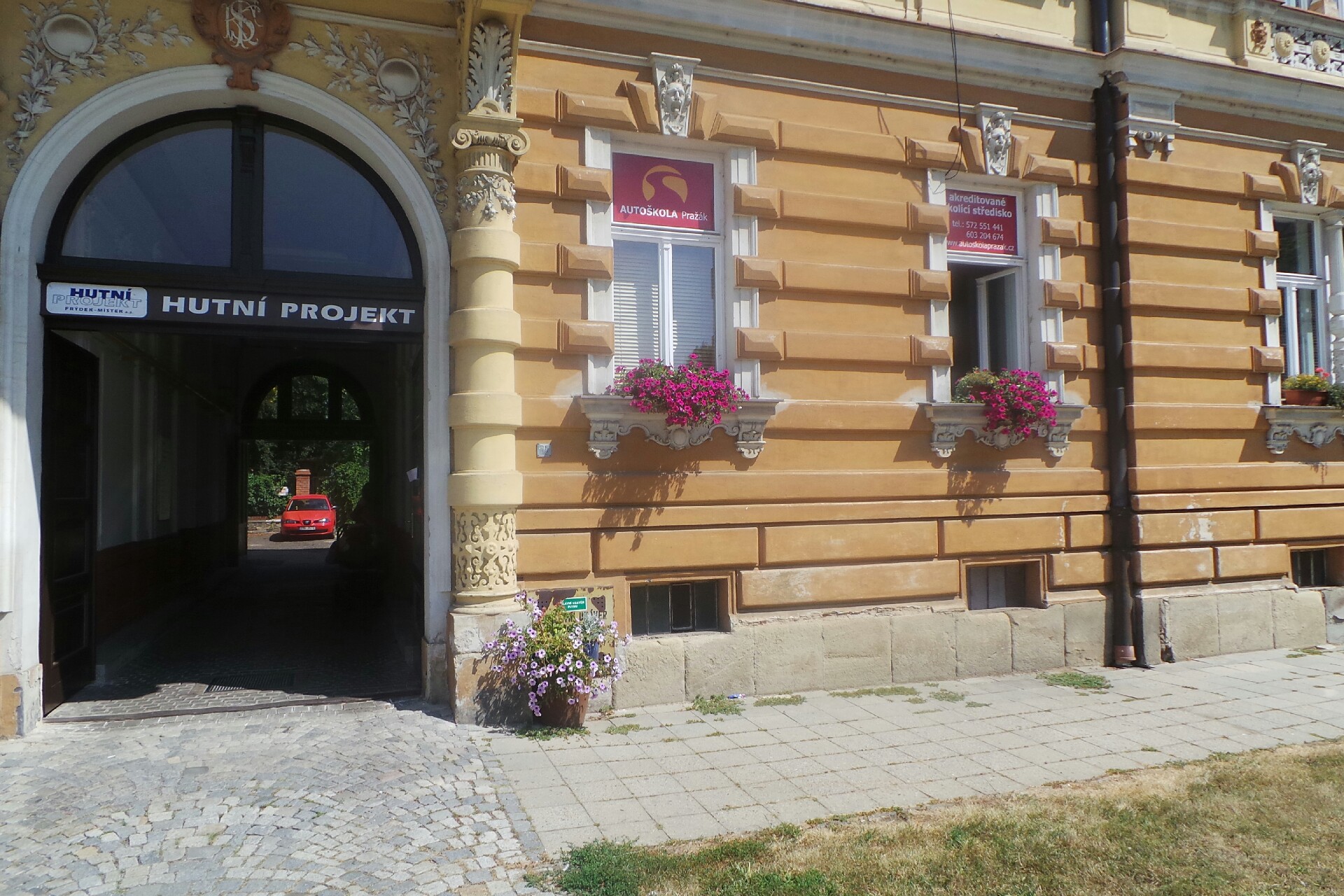 Fotografie autoškoly Autoškola Pražák v Uherském Hradišti (2)