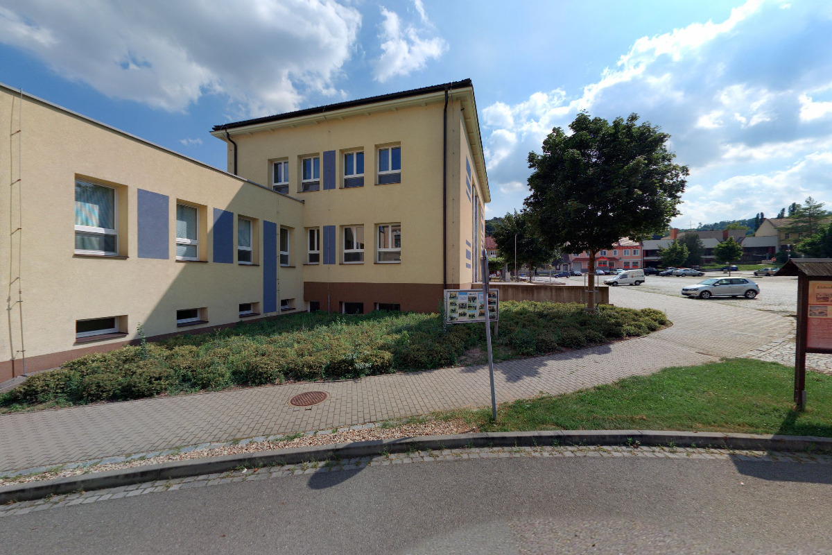 Fotografie autoškoly Autoškola Radim Ondrůj & Vladimíra Mrázová ve městě Klobouky u Brna