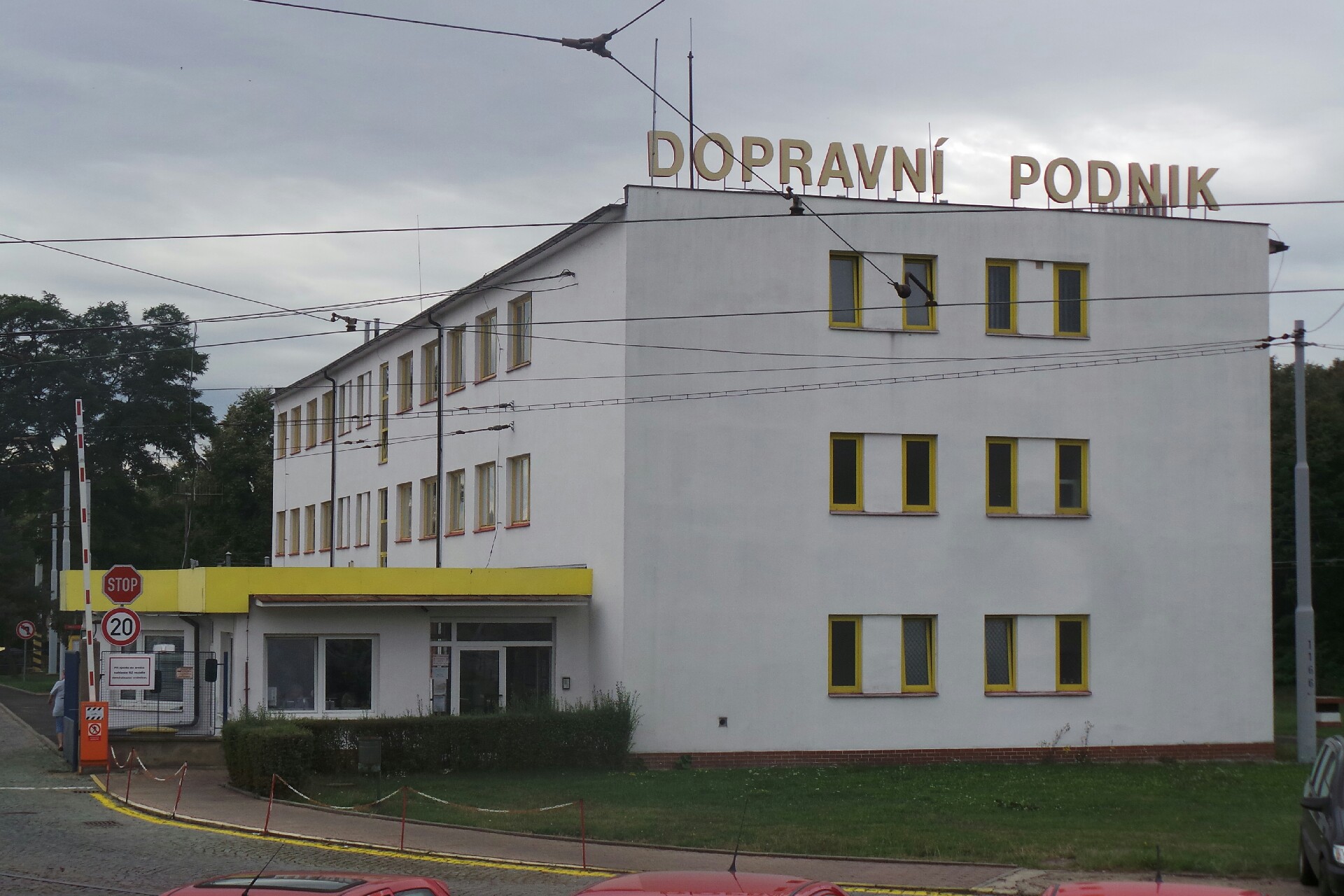 Fotografie autoškoly Autoškola - DOPRAVNÍ PODNIK měst Mostu a Litvínova, a.s. v Mostě (3)
