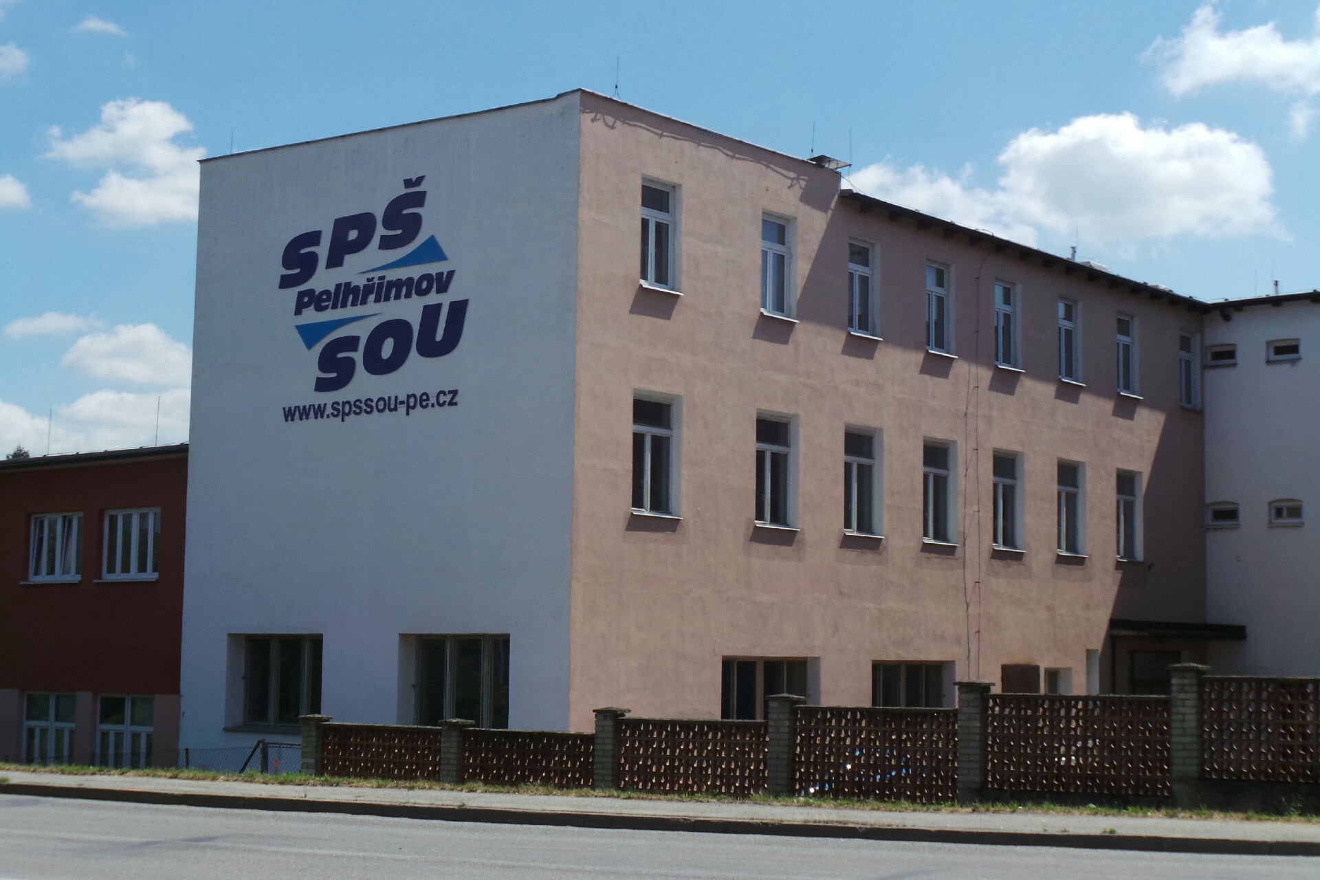 Fotografie autoškoly Autoškola Střední průmyslová škola a Střední odborné učiliště Pelhřimov - Autoškola ve městě Pelhřimov (3)