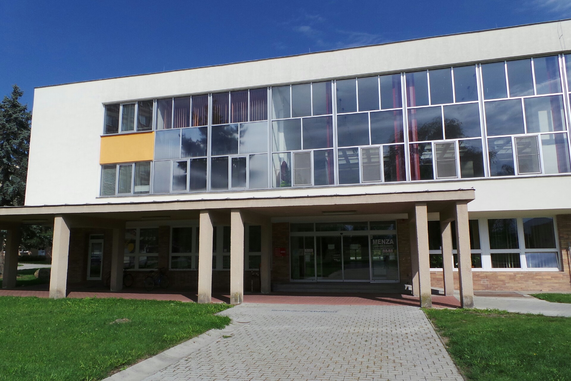 Fotografie autoškoly Autoškola Ing. Bohuslav Květoň v Českých Budějovicích (2)